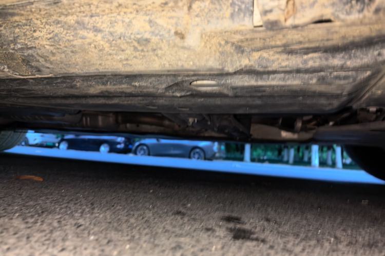 Used Mercedes-Benz R-Class 2014 R 320 4MATIC Business Model Chassis Front Right