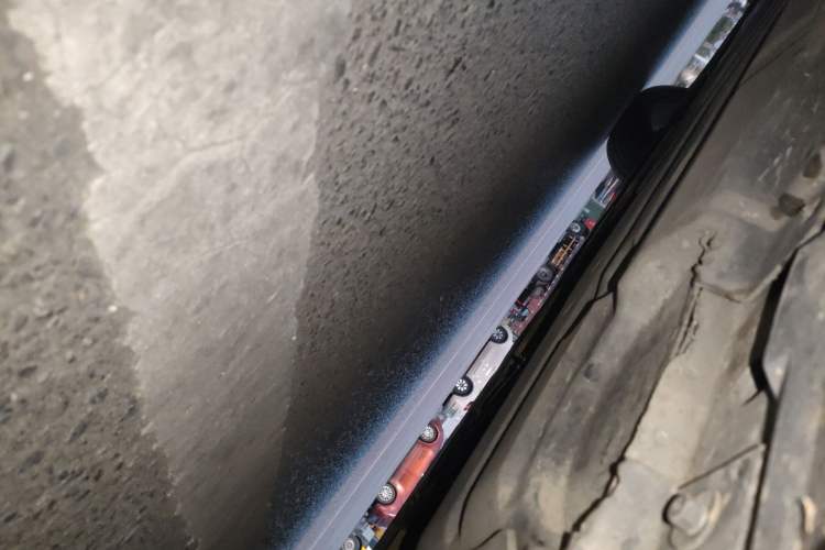 Used Mercedes-Benz R-Class 2014 R 400 4MATIC Business Model Chassis Front Right