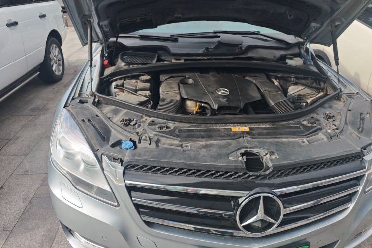 Used Mercedes-Benz R-Class 2014 R 400 4MATIC Business Model Engine Bay Right