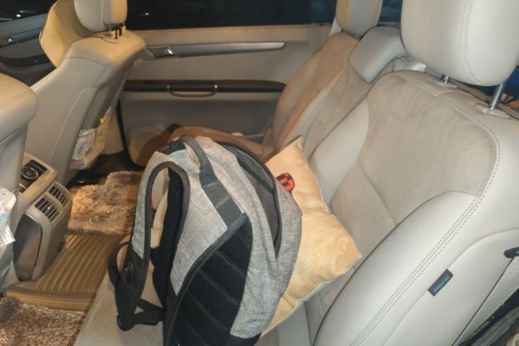 Used Mercedes-Benz R-Class 2014 R 320 4MATIC Business Model Left Rear Seat