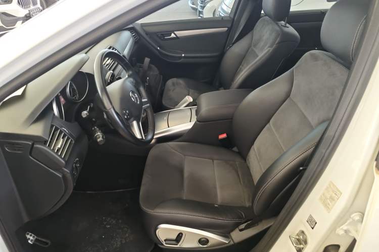 Used Mercedes-Benz R-Class 2014 R 320 4MATIC Business Model Driver Seat