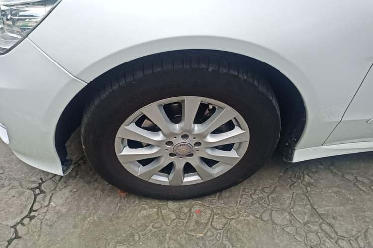 Used Mercedes-Benz R-Class 2014 R 320 4MATIC Business Model Exterior 4