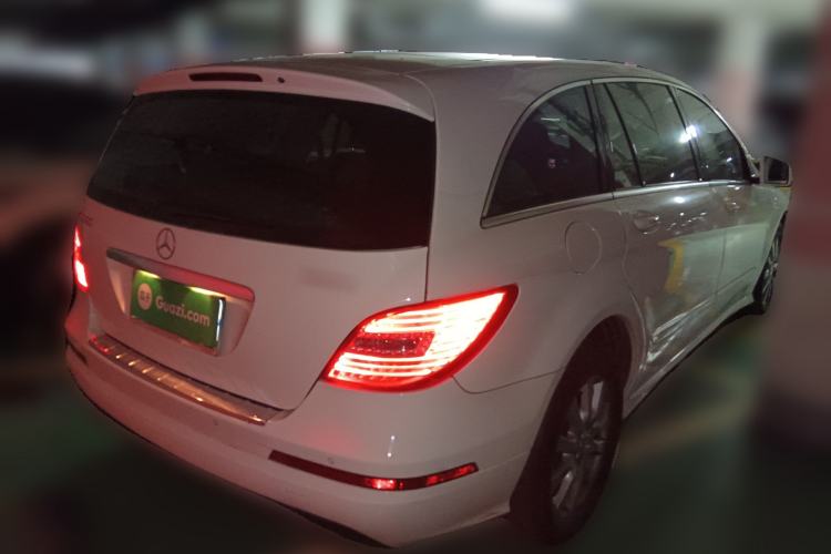 Used Mercedes-Benz R-Class 2014 R 320 4MATIC Business Model Exterior 5