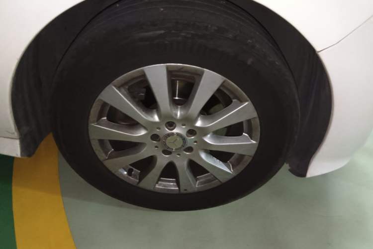 Used Mercedes-Benz R-Class 2014 R 320 4MATIC Business Model Exterior 7