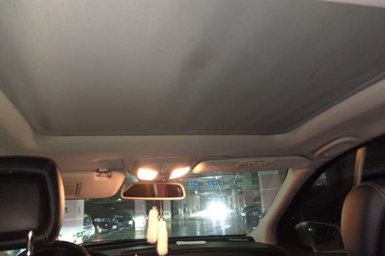 Used Mercedes-Benz R-Class 2014 R 320 4MATIC Business Model Headliner