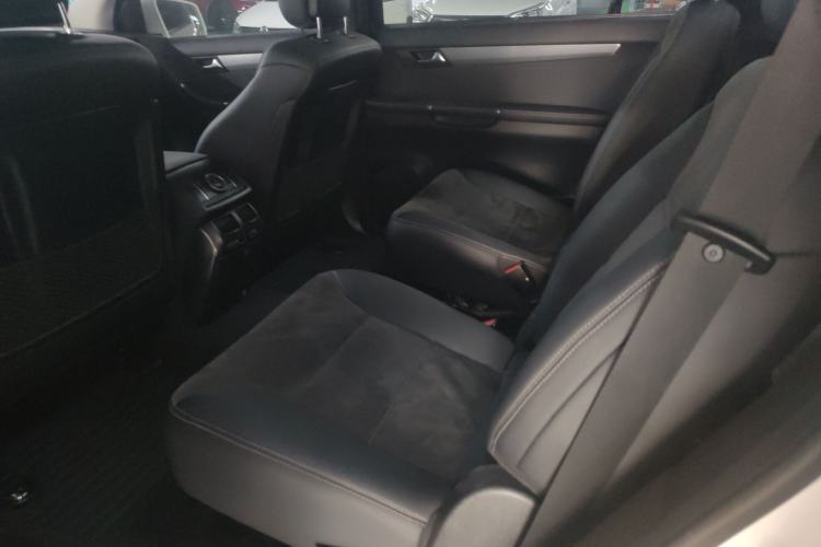 Used Mercedes-Benz R-Class 2014 R 320 4MATIC Business Model Left Rear Seat