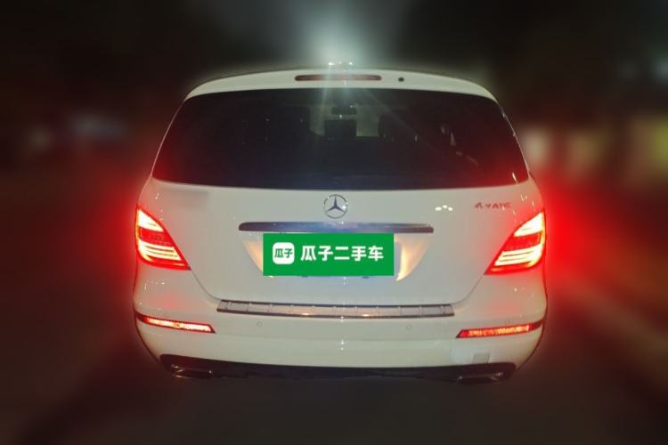 Used Mercedes-Benz R-Class 2014 R 320 4MATIC Luxury Model Rear