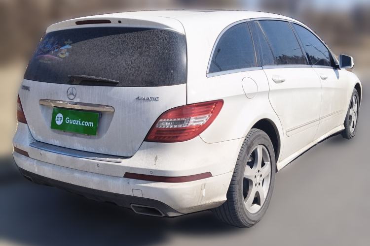 Used Mercedes-Benz R-Class 2014 R 320 4MATIC Luxury Model Rear Right 45 Deg