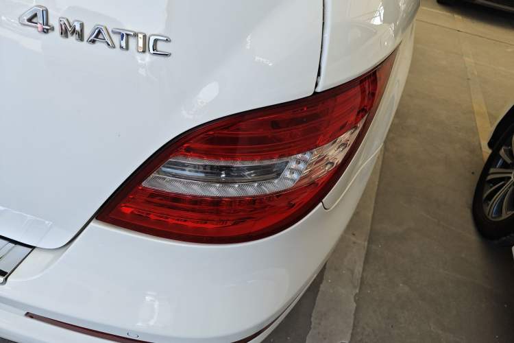 Used Mercedes-Benz R-Class 2014 R 320 4MATIC Business Model Right Rear Taillight