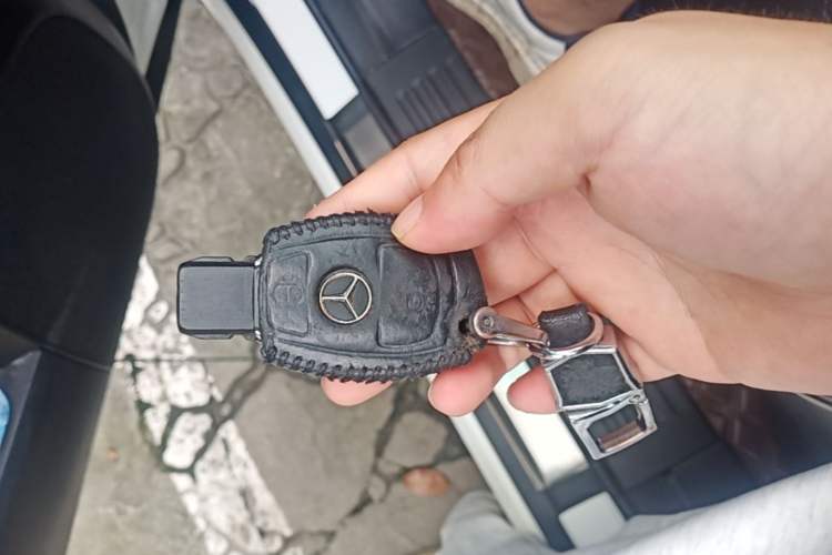 Used Mercedes-Benz R-Class 2014 R 320 4MATIC Business Model Vehicle Key