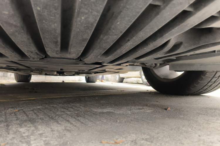 Used Mercedes-Benz R-Class 2015 R 400 4MATIC Business Model Chassis Front