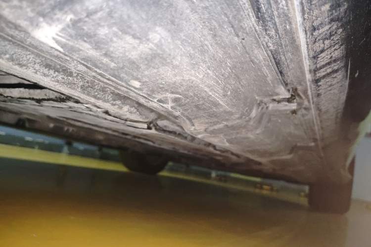 Used Mercedes-Benz R-Class 2015 R 320 4MATIC Luxury Model Chassis Front Left