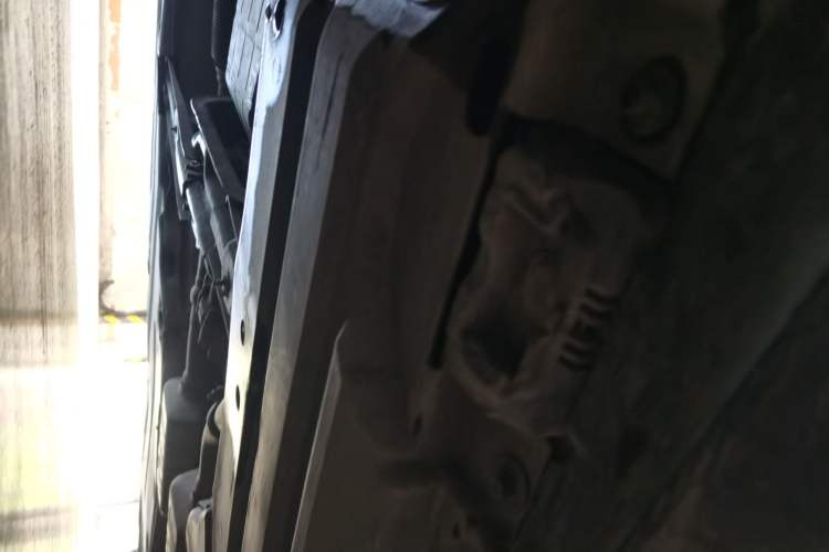 Used Mercedes-Benz R-Class 2015 R 320 4MATIC Luxury Model Chassis Front Left