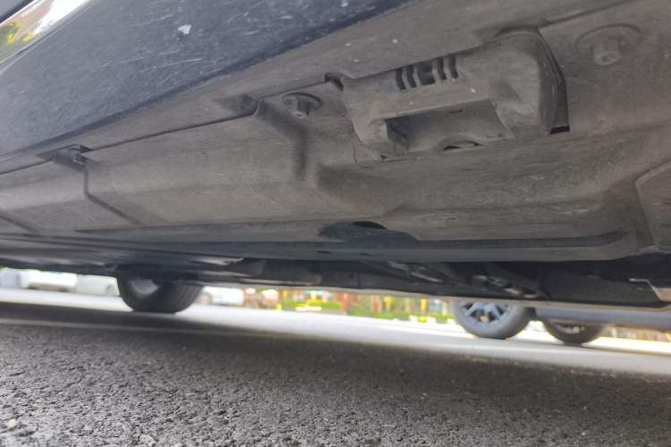 Used Mercedes-Benz R-Class 2015 R 320 4MATIC Luxury Model Chassis Front Right