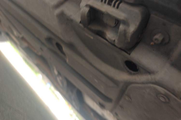 Used Mercedes-Benz R-Class 2015 R 400 4MATIC Business Model Chassis Front Right