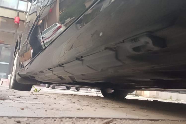 Used Mercedes-Benz R-Class 2015 R 320 4MATIC Luxury Model Chassis Rear Left