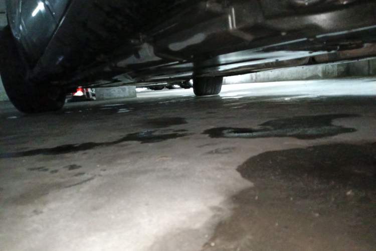 Used Mercedes-Benz R-Class 2015 R 320 4MATIC Luxury Model Chassis Rear Left