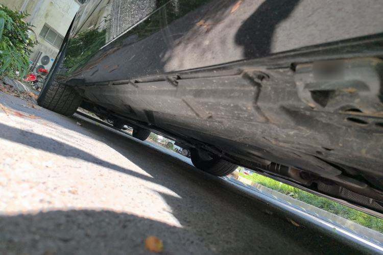 Used Mercedes-Benz R-Class 2015 R 320 4MATIC Luxury Model Chassis Rear Left