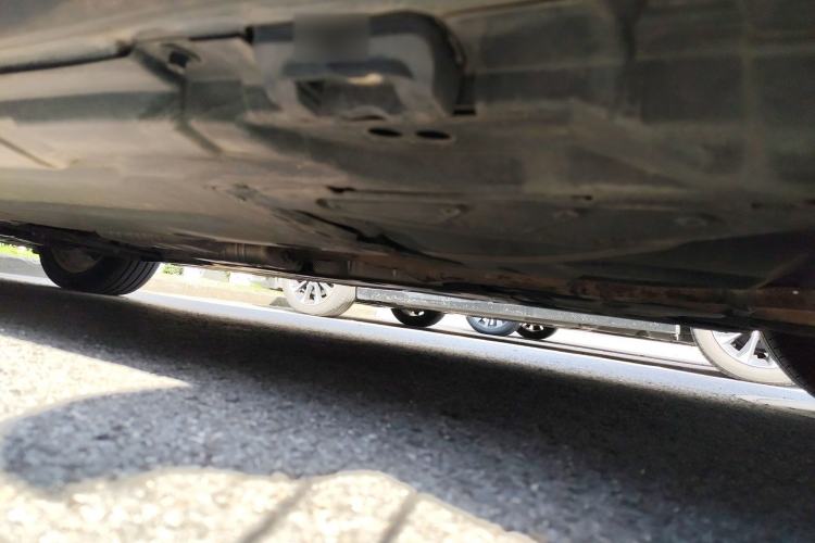 Used Mercedes-Benz R-Class 2015 R 400 4MATIC Luxury Model Chassis Rear Left