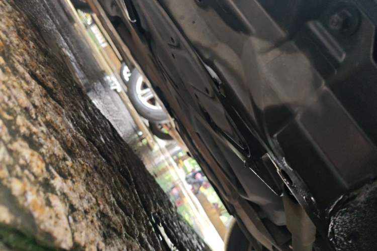 Used Mercedes-Benz R-Class 2015 R 320 4MATIC Luxury Model Chassis Rear Left