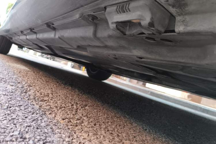 Used Mercedes-Benz R-Class 2015 R 320 4MATIC Luxury Model Chassis Rear Left