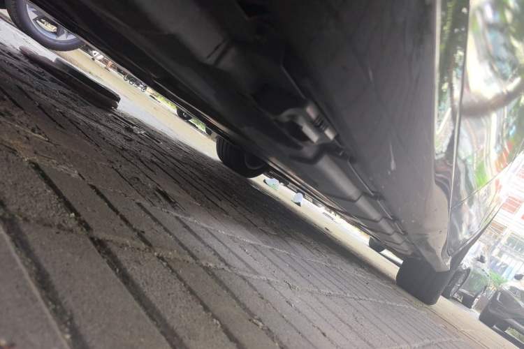 Used Mercedes-Benz R-Class 2015 R 400 4MATIC Business Model Chassis Rear Right