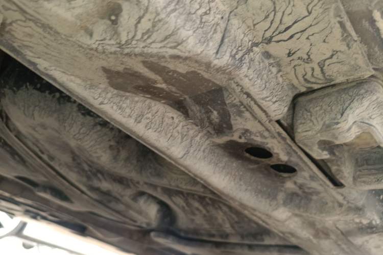 Used Mercedes-Benz R-Class 2015 R 320 4MATIC Luxury Model Chassis Rear Right