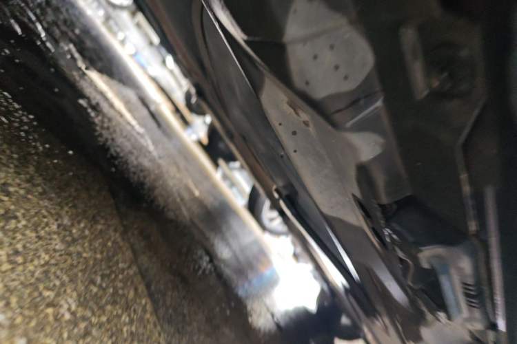 Used Mercedes-Benz R-Class 2015 R 320 4MATIC Luxury Model Chassis Rear Right