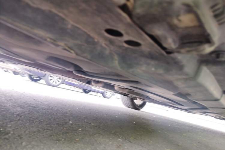 Used Mercedes-Benz R-Class 2015 R 320 4MATIC Luxury Model Chassis Rear Right