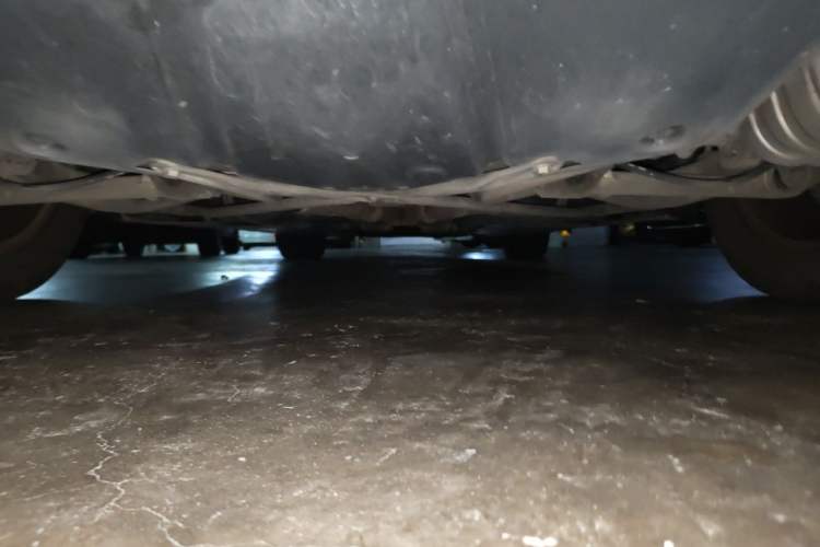 Used Mercedes-Benz R-Class 2015 R 320 4MATIC Luxury Model Chassis Rear