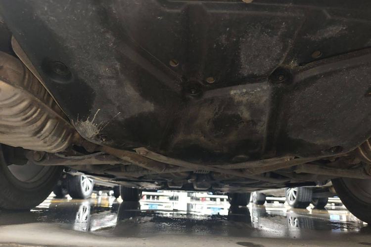 Used Mercedes-Benz R-Class 2015 R 400 4MATIC Luxury Model Chassis Rear