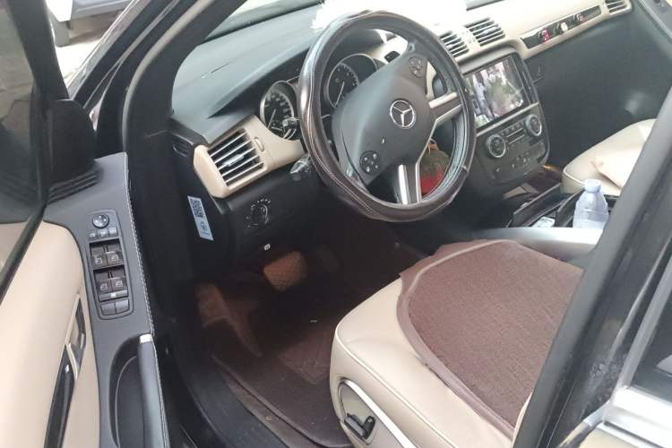 Used Mercedes-Benz R-Class 2015 R 320 4MATIC Luxury Model Driver Seat