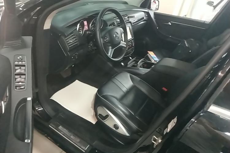 Used Mercedes-Benz R-Class 2015 R 320 4MATIC Luxury Model Driver Seat