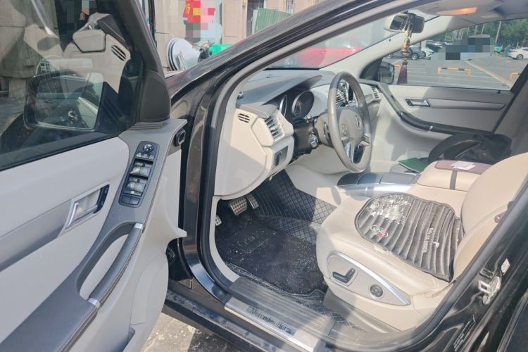 Used Mercedes-Benz R-Class 2015 R 320 4MATIC Luxury Model Driver Seat