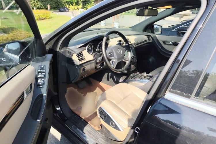 Used Mercedes-Benz R-Class 2015 R 400 4MATIC Luxury Model Driver Seat