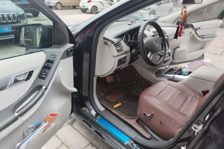 Used Mercedes-Benz R-Class 2015 R 320 4MATIC Luxury Model Driver Seat