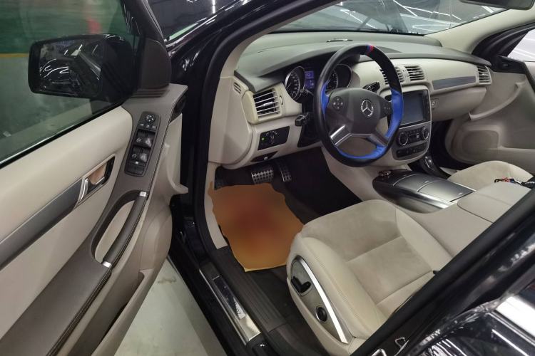 Used Mercedes-Benz R-Class 2015 R 320 4MATIC Luxury Model Driver Seat