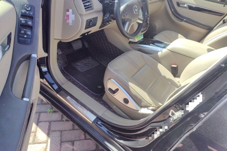 Used Mercedes-Benz R-Class 2015 R 320 4MATIC Luxury Model Driver Seat