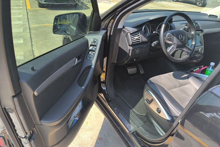 Used Mercedes-Benz R-Class 2015 R 320 4MATIC Luxury Model Driver Seat