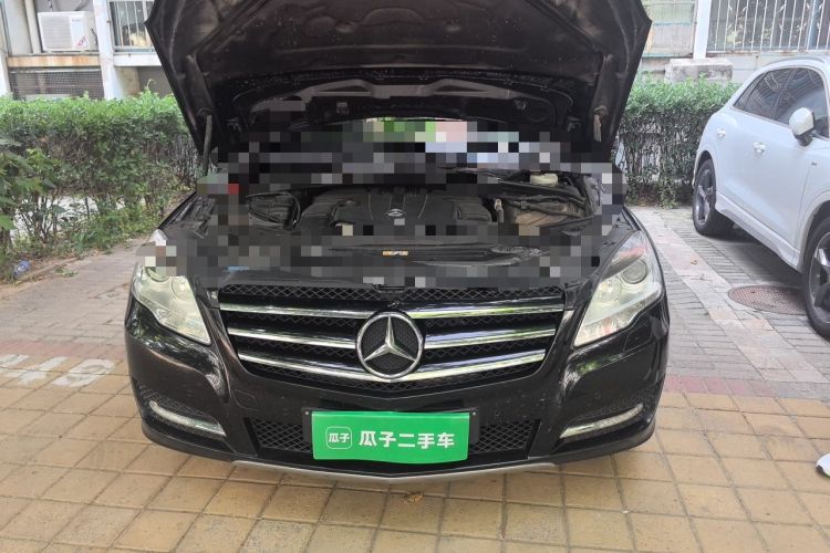 Used Mercedes-Benz R-Class 2015 R 400 4MATIC Business Model Engine Bay