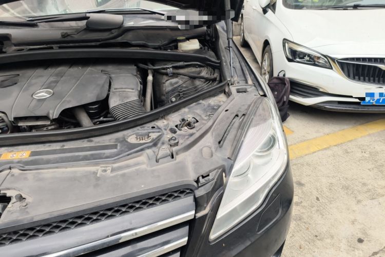 Used Mercedes-Benz R-Class 2015 R 400 4MATIC Business Model Engine Bay Left