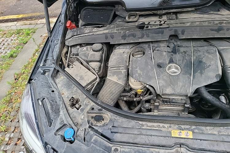 Used Mercedes-Benz R-Class 2015 R 400 4MATIC Business Model Engine Bay Right