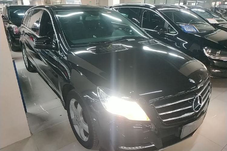 Used Mercedes-Benz R-Class 2015 R 320 4MATIC Luxury Model Exterior 1