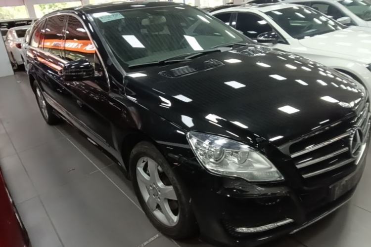 Used Mercedes-Benz R-Class 2015 R 400 4MATIC Business Model Front Right 45 Deg