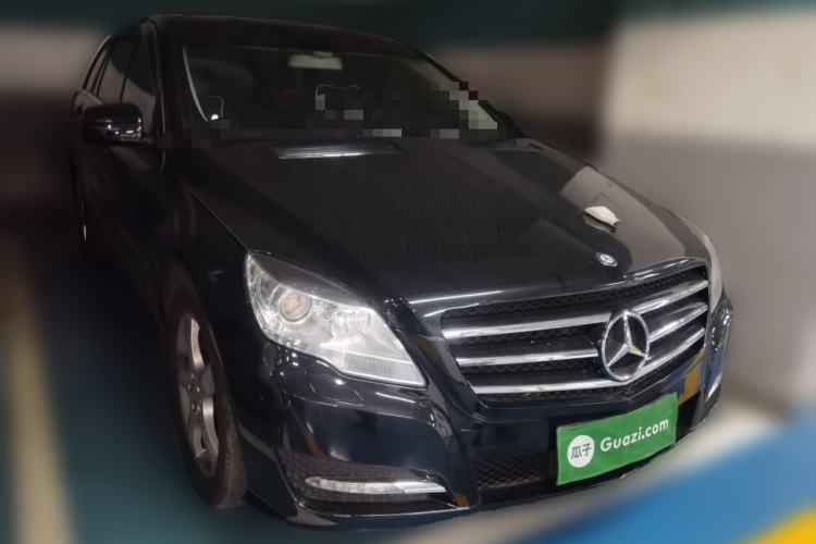 Used Mercedes-Benz R-Class 2015 R 400 4MATIC Business Model Front Right 45 Deg
