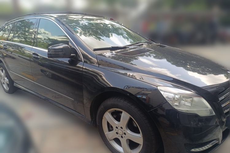 Used Mercedes-Benz R-Class 2015 R 400 4MATIC Business Model Front Right 45 Deg