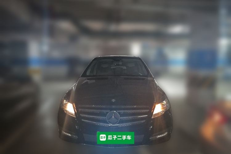 Used Mercedes-Benz R-Class 2015 R 320 4MATIC Luxury Model Front