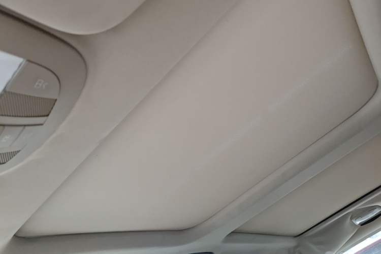 Used Mercedes-Benz R-Class 2015 R 320 4MATIC Luxury Model Headliner