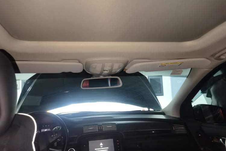 Used Mercedes-Benz R-Class 2015 R 400 4MATIC Business Model Headliner
