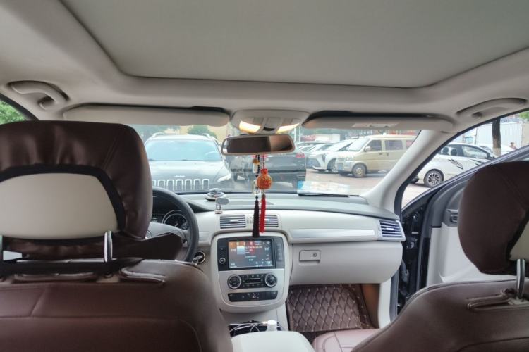 Used Mercedes-Benz R-Class 2015 R 320 4MATIC Luxury Model Headliner